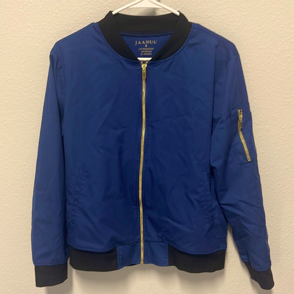 Jaanuu scrub jacket
